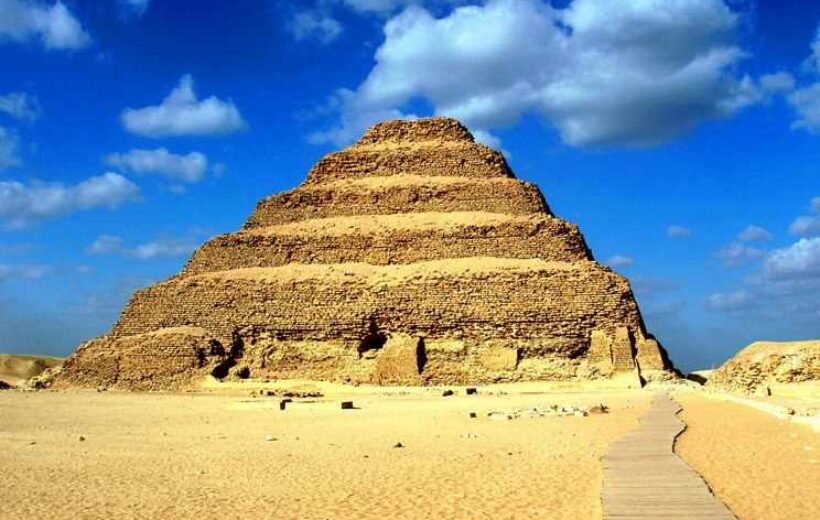 Day tour from Port Said to Cairo, Pyramids and Saqqara